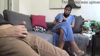 البنت تطلب من ابيها النية