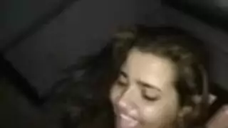 موقع عربي مجاني للإباحية: مراهقات، عابرات جنس، ومقاطع جنس خام