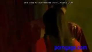 سمراء مشعرة تطلب من زوجها السابق جنس شرجي مهيج وجنس مهبلي صريح