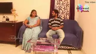 ميلف ساخنة تجذب شابًا للمنزل لممارسة جنس عنيف في الغرفة