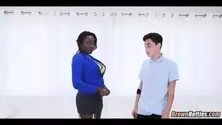 سكس مترجم المديرة السوداء