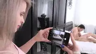 مراهقة شقراء صغيرة تتعرض لجنس بين الأعراق قاسي من روكو