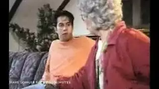 عبد فموي سياسي لسيدة مسيطرة ترتدي الجلد