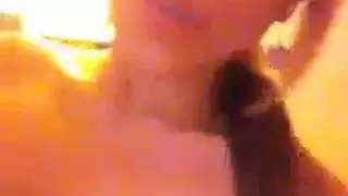 شقراء هاوية تتعمق في مص قضيب صلب