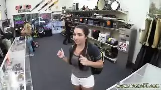 نيك بنت سمراء جدا جميلة